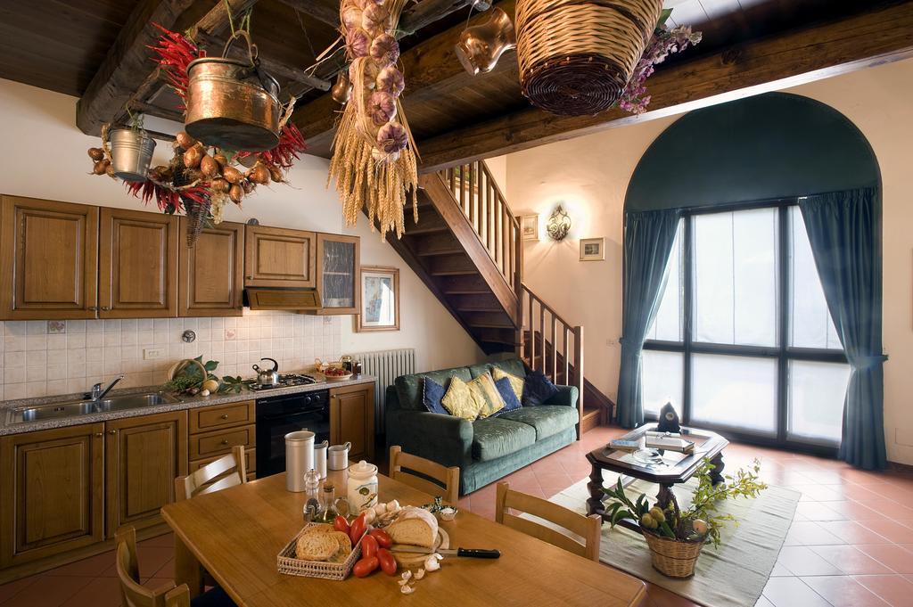 SantʼEllero Agriturismo Petrognano מראה חיצוני תמונה